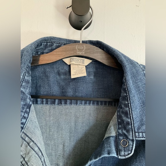 DuluthFlex denim shirt - Picture 2 of 3